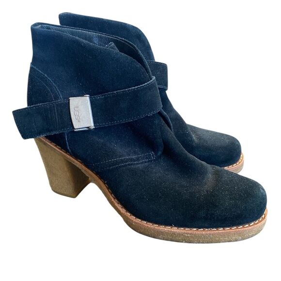 Ugg Women's Leather Sheepskin Brienne (3212) Boot in Black Ankle Boots Size 9 4” - Picture 1 of 10